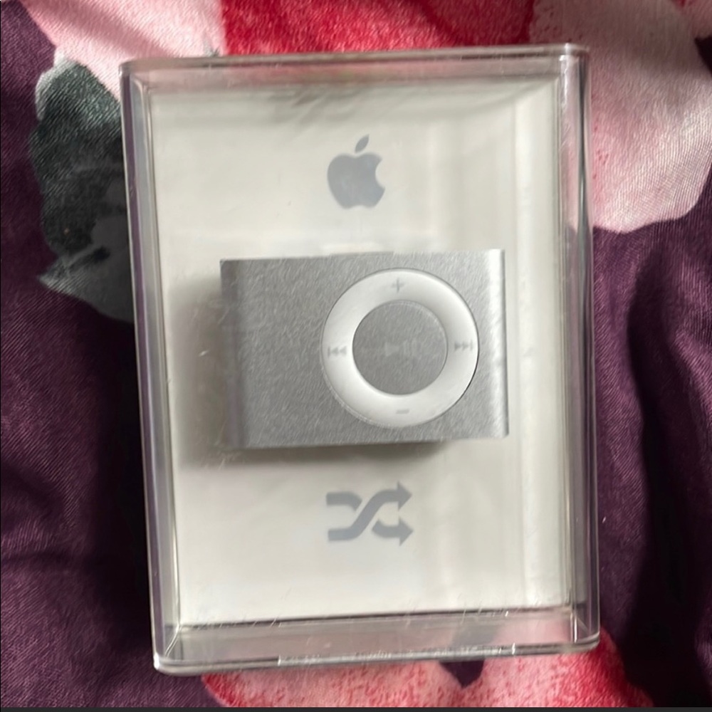 Gray iPod shuffle